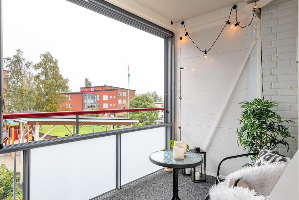 Balkongen ligger  mot innergården 