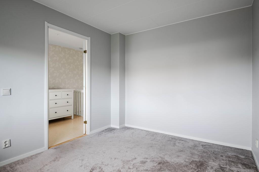 Sovrum mot hall