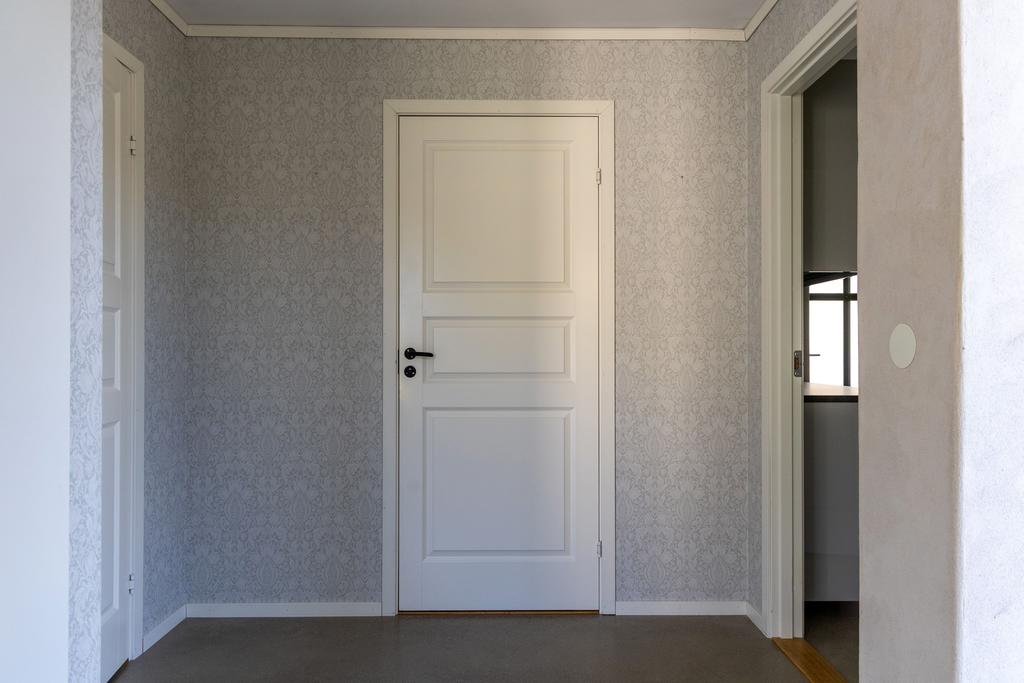 Hall vid entré