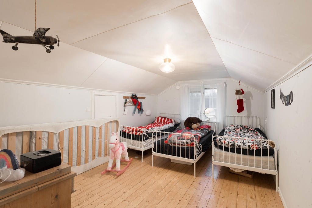 Sovrum 1 i bostadshuset