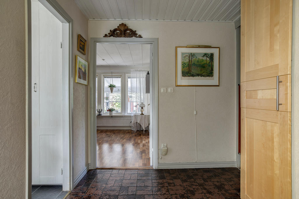 Hall