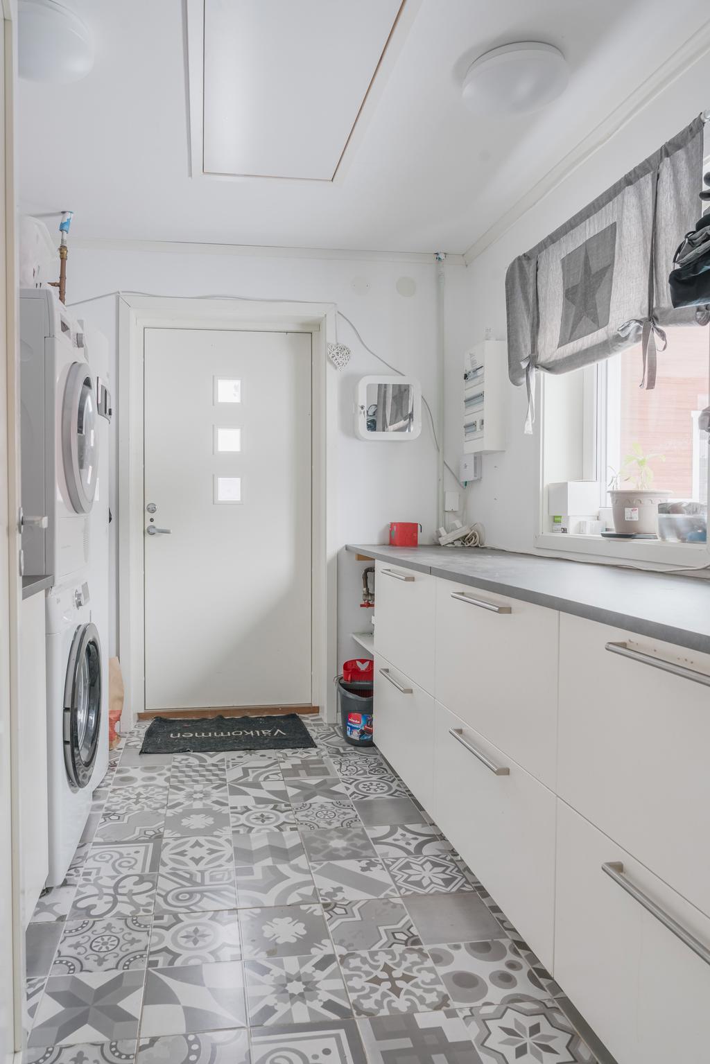 Tvättstuga med groventré