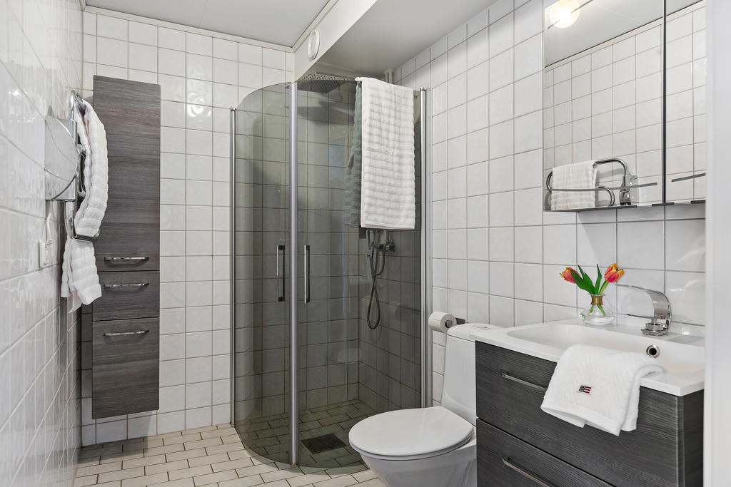 Badrum två i suterräng plan 