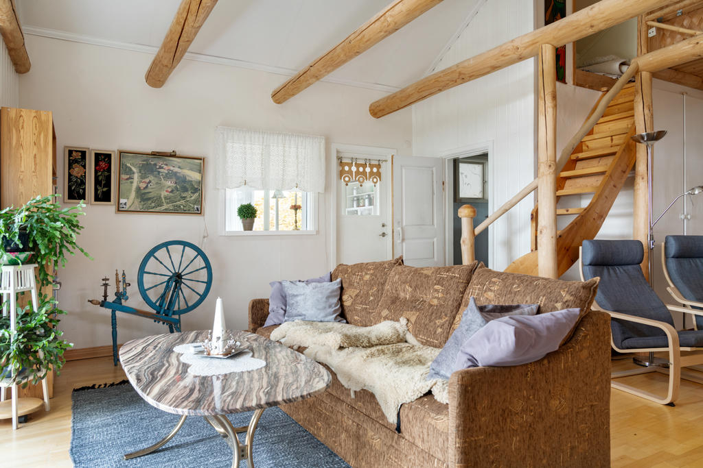 Huvudstuga - vardagsrum