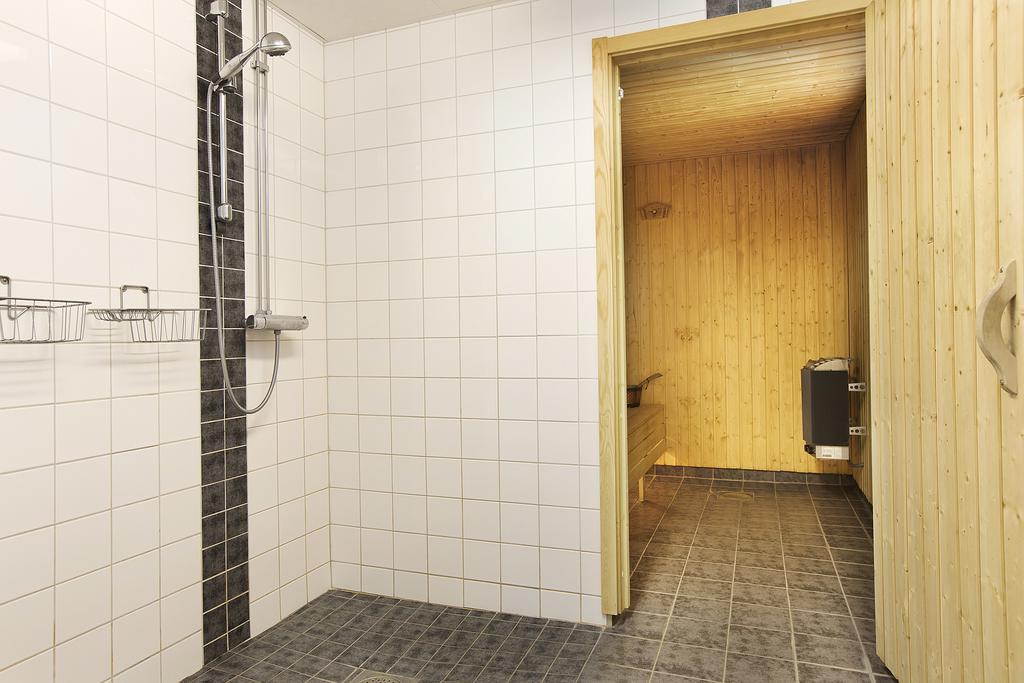 Föreningens gemensamma bastu i källaren på Armévägen 23