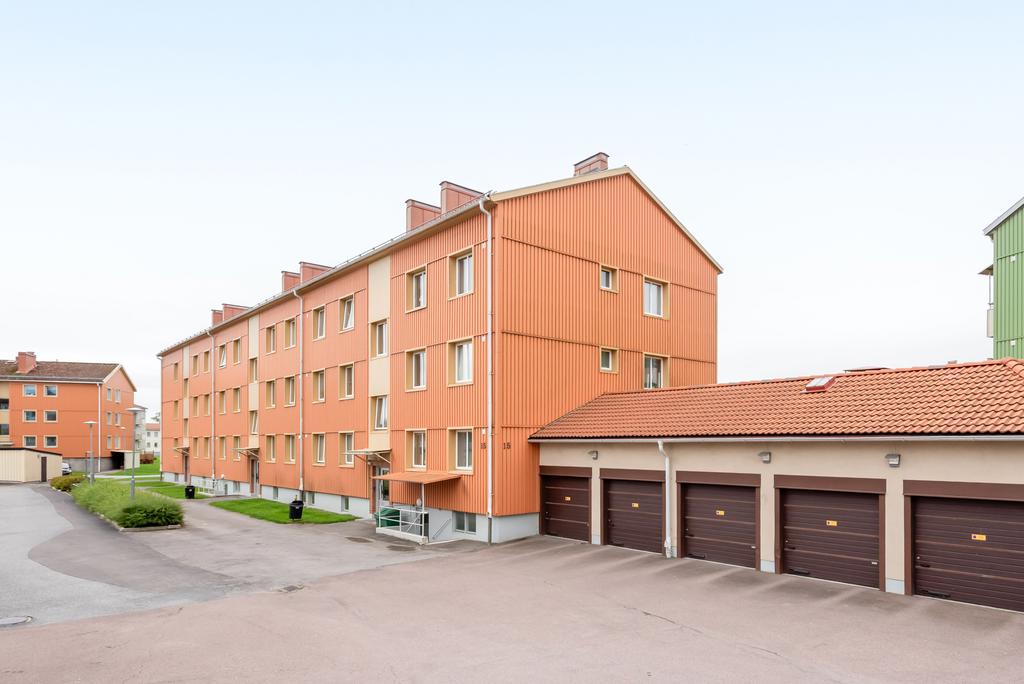 Bo bekvämt på första våningen i en stabil och omtyckt förening