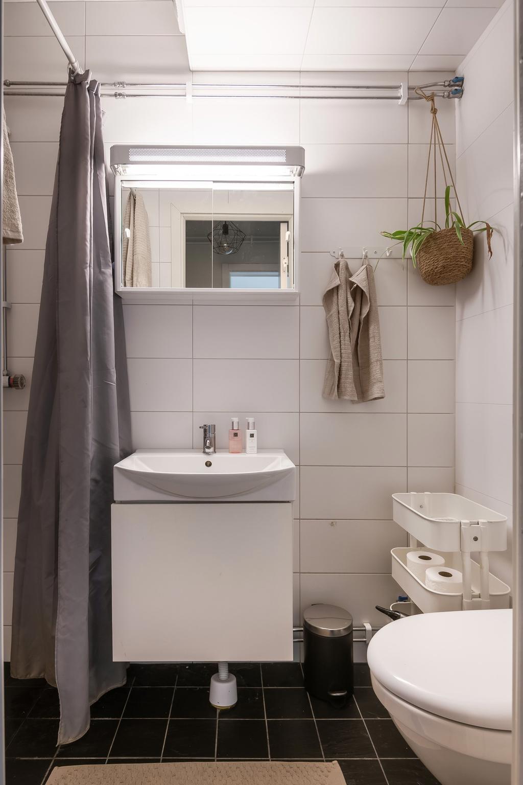 Modernt renoverat badrum.