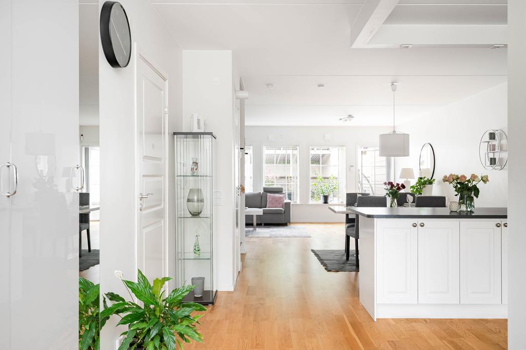 Öppen planlösning på entrévåning