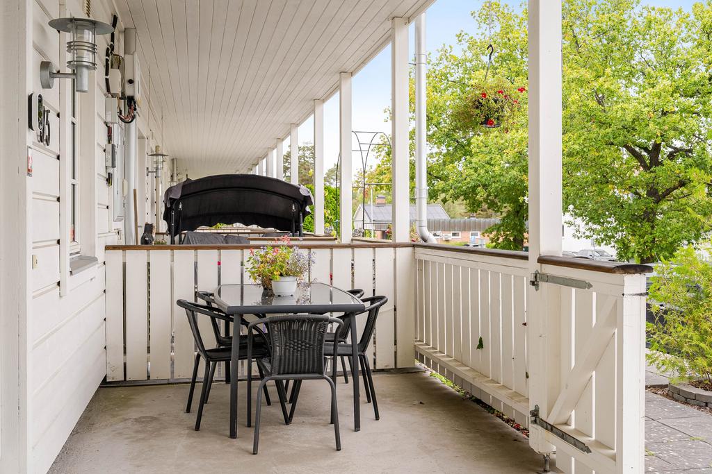 Plats för sittgrupp på framsidan