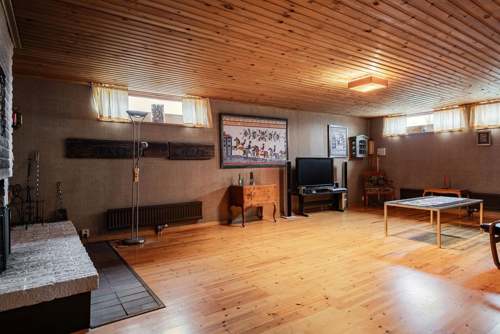 Gillestuga ger ett mysigt allrum