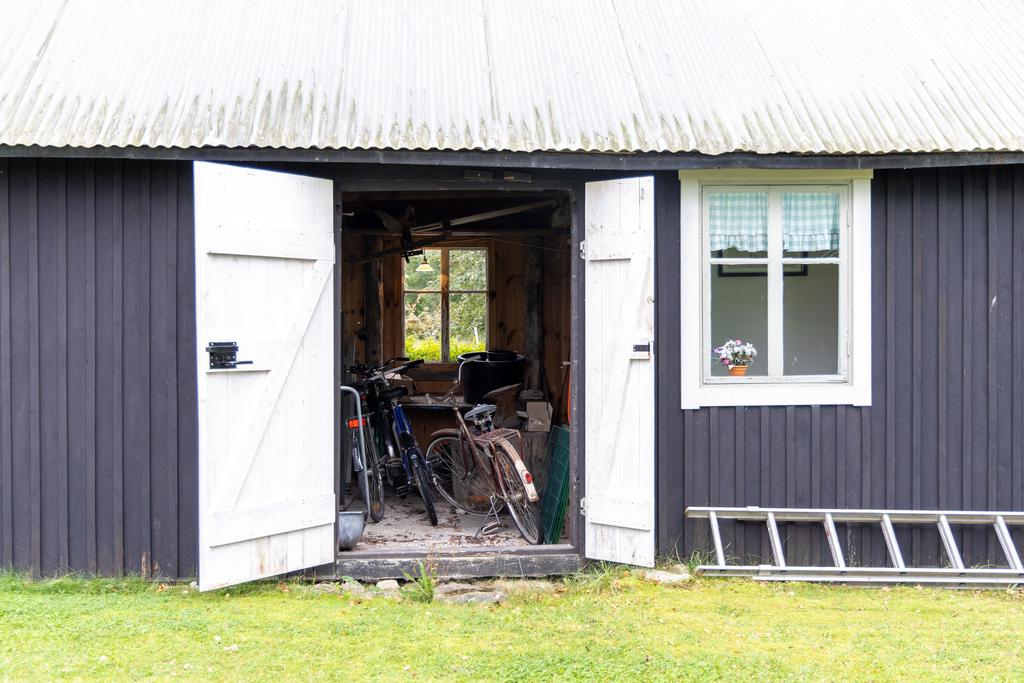 Gäststuga och smedja