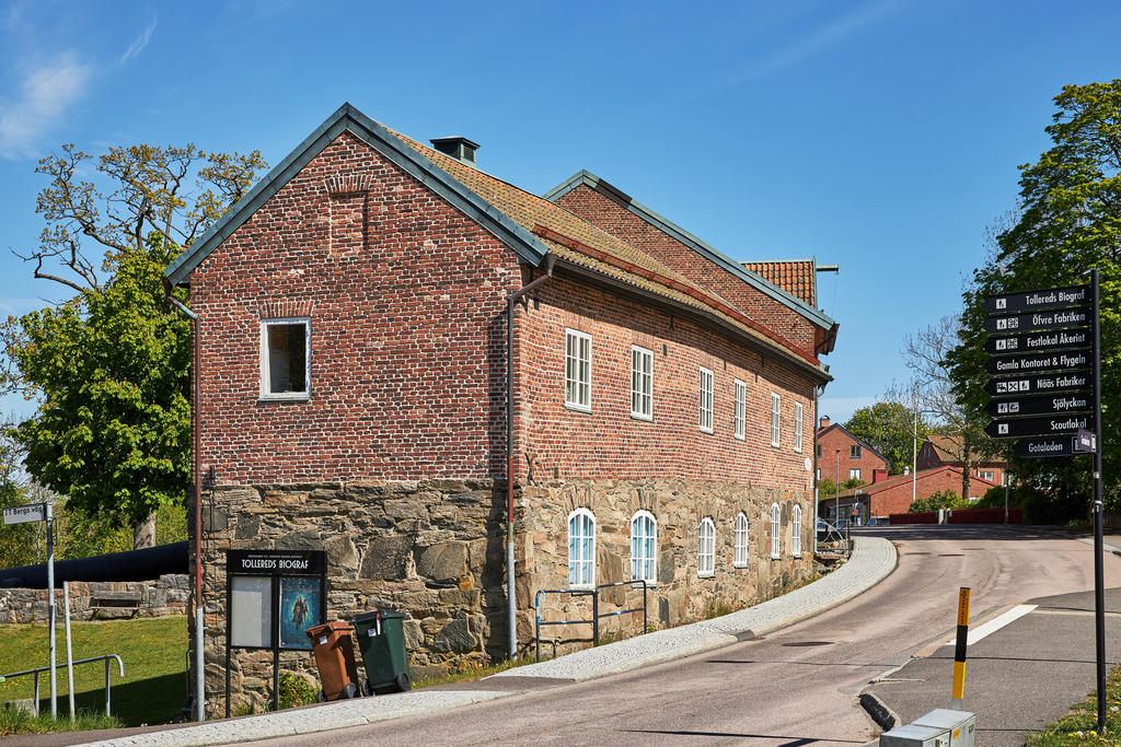 Sveriges minsta biograf finns även här.