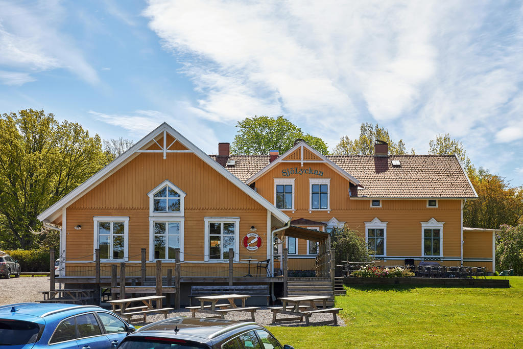 I restaurang Sjölyckan anordnas quizzkvällar, bröllop, fester mm