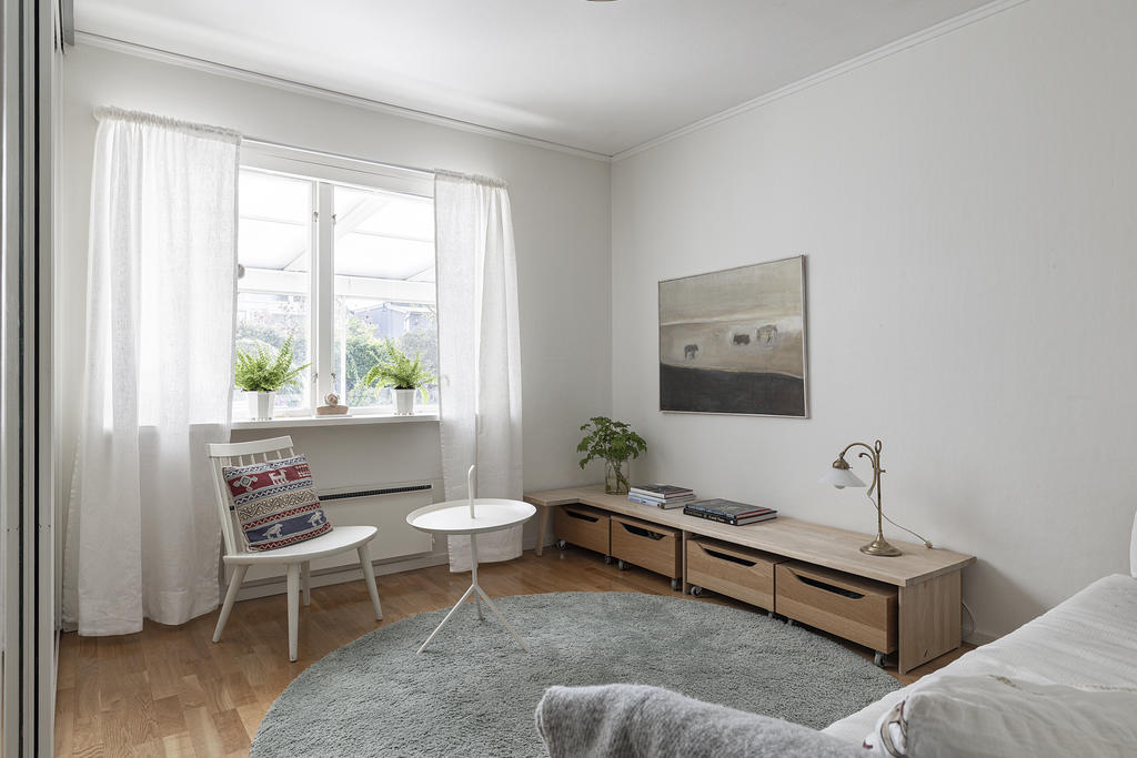 Sovrum på nedre våning