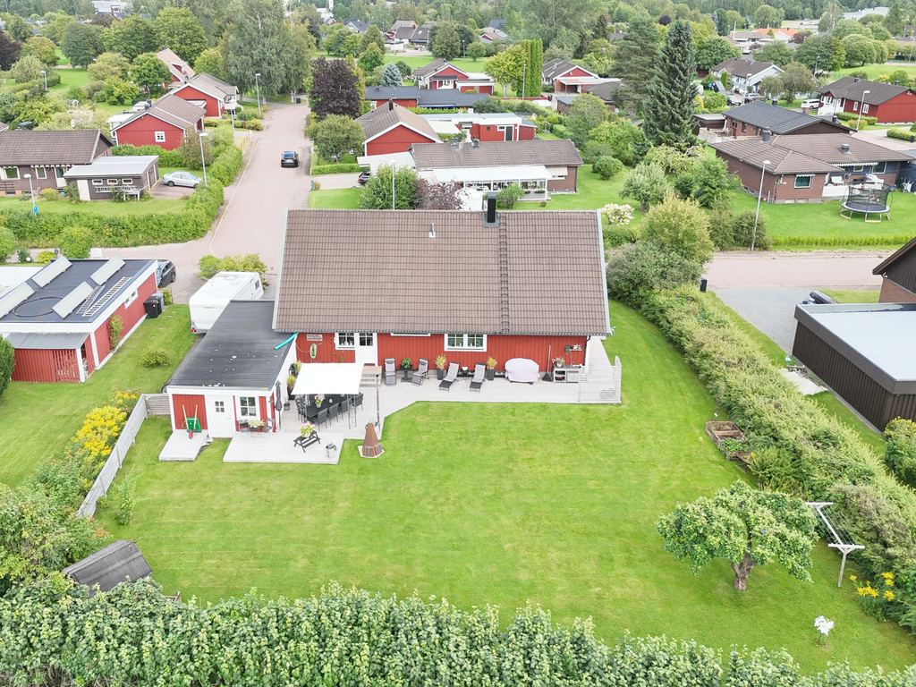 Fridfullt villakvarter