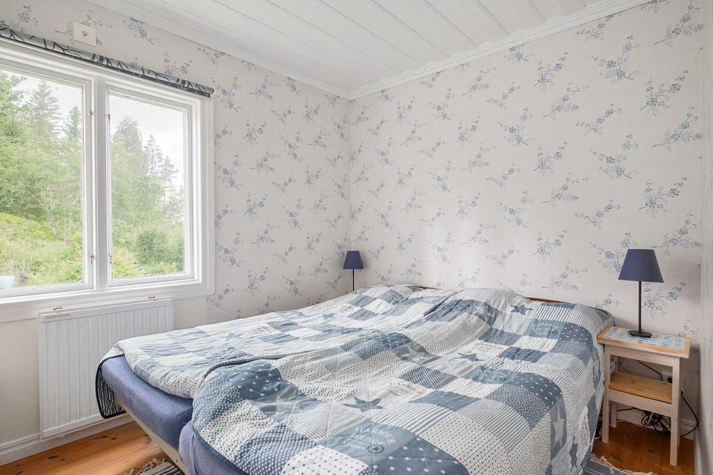 Sovrum 2 med plats för dubbelsäng