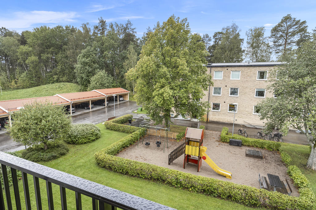 Innergård med lekplats