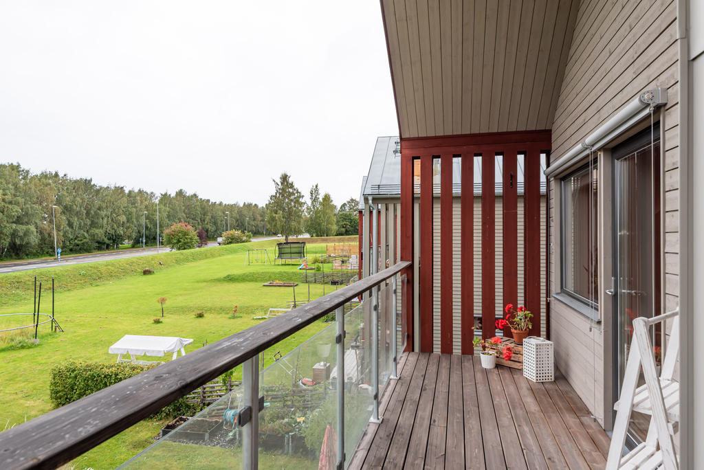 Utsikt över trädgårdar.