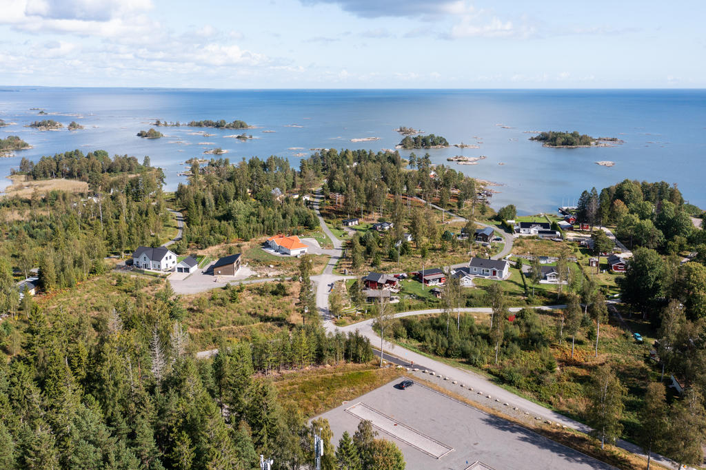 Fantastiskt läge med utsikt över Sveriges största insjö.