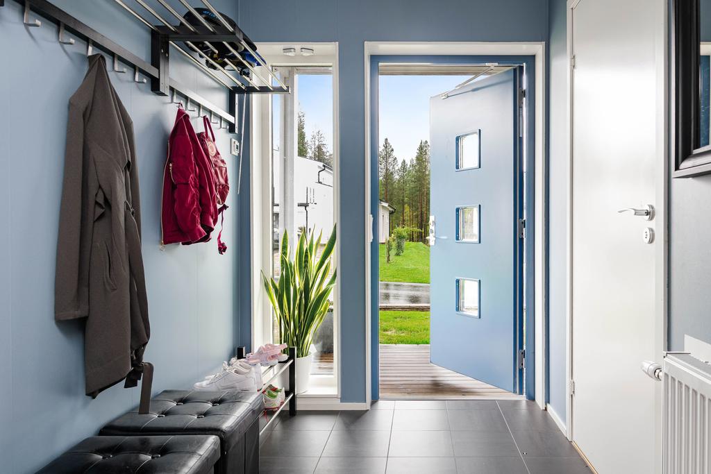 Entré med klinkergolv och golvvärme