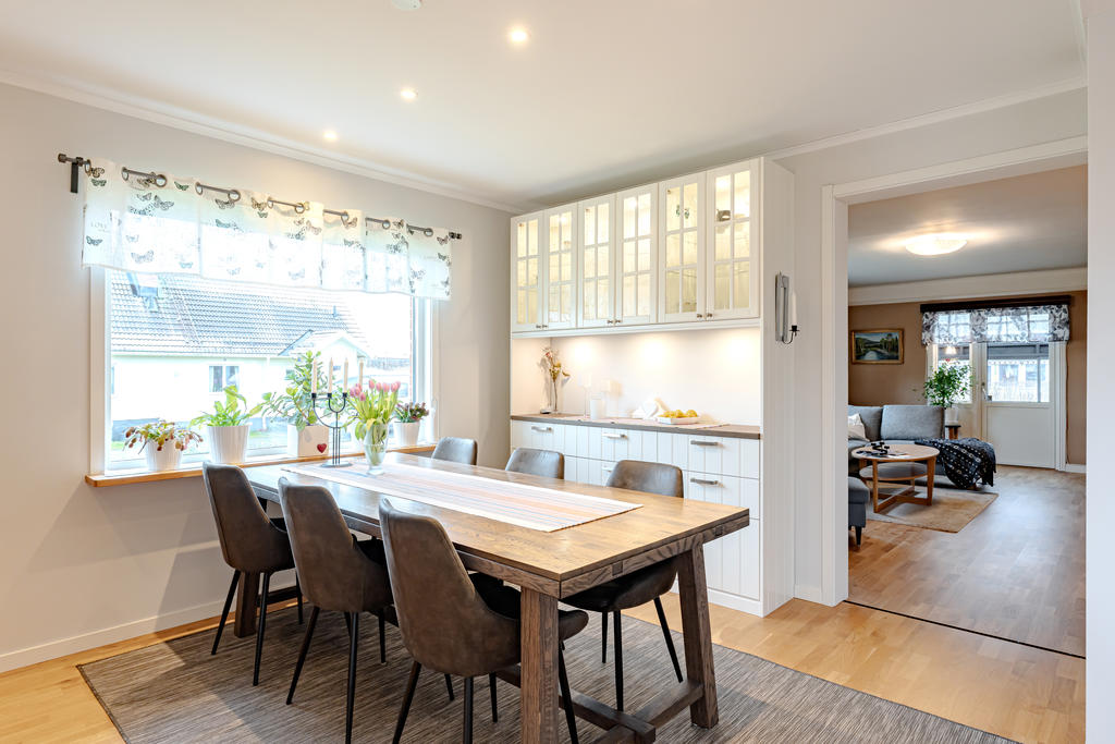 Här ryms man många till bords!