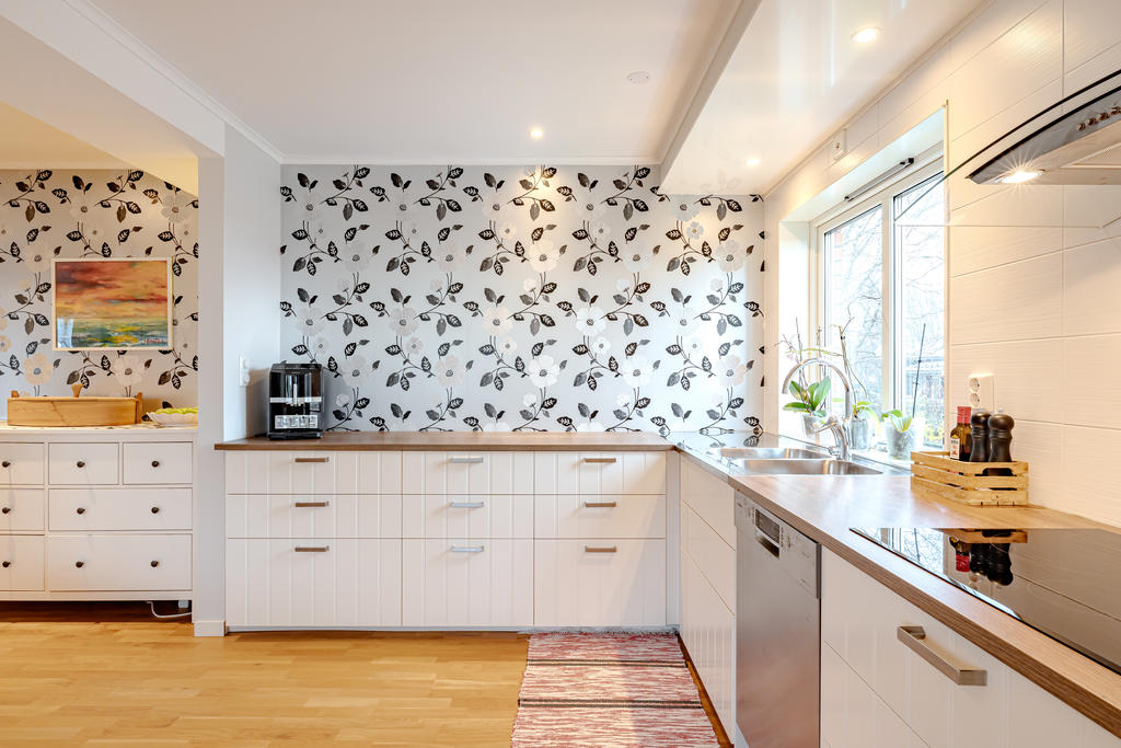 Lådorna i köket är mycket praktiska.