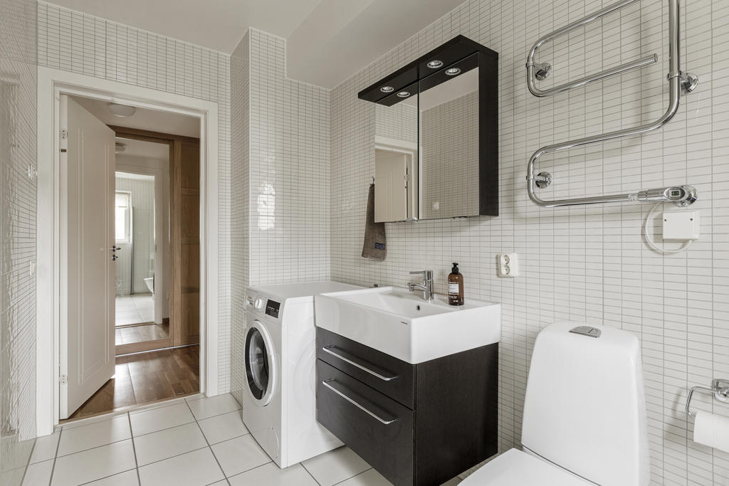 Skönt med egen tvättmaskin i lägenheten.