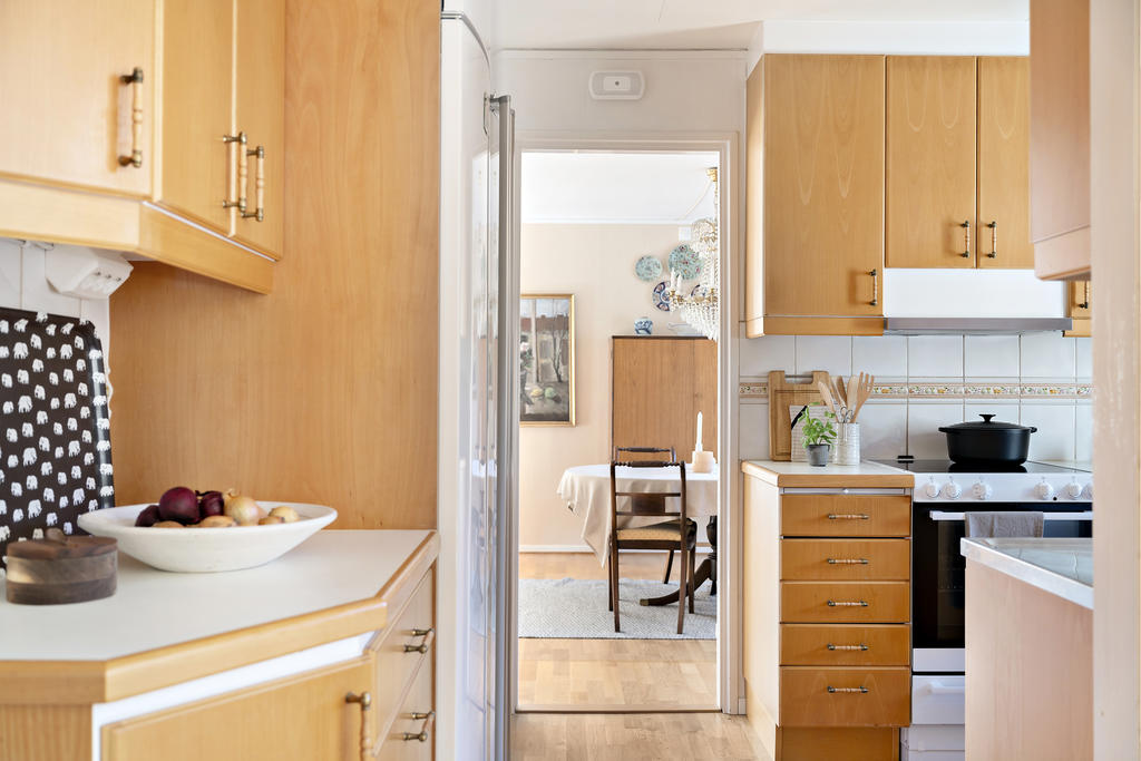 På andra sidan köket...