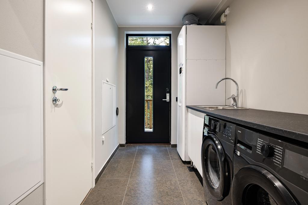 Tvättstuga och förråd