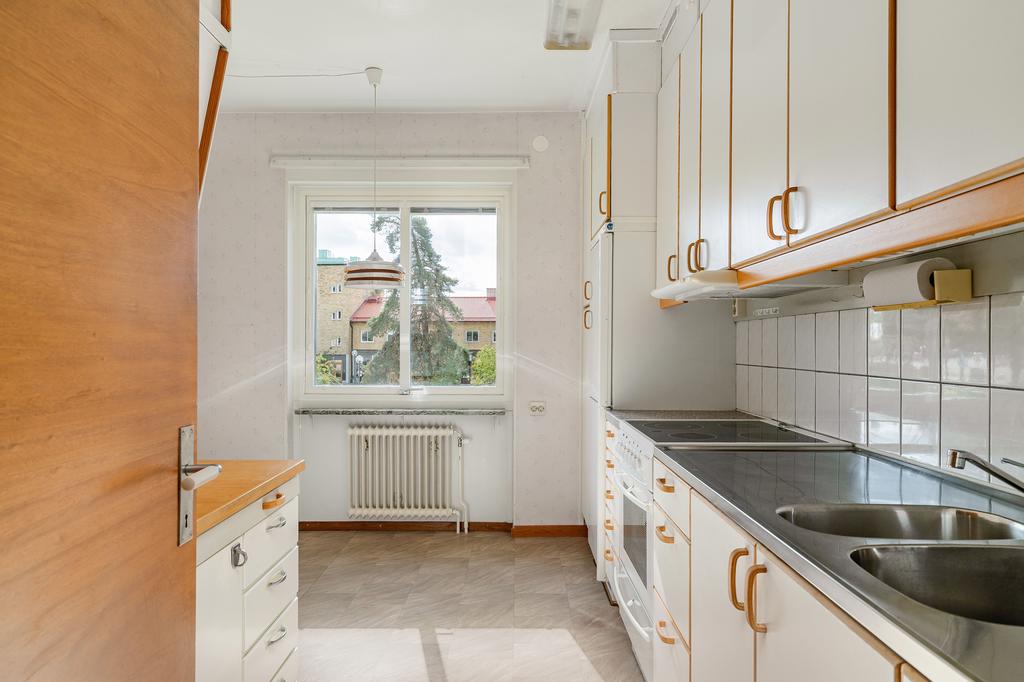 Kök med utrymme för matplats