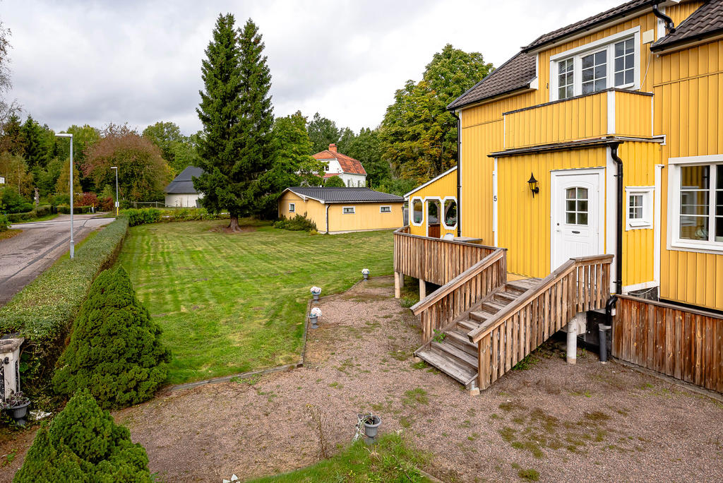Hus och garage