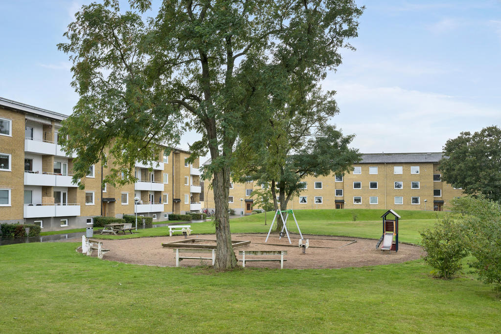 Lekplats i samband med innergården