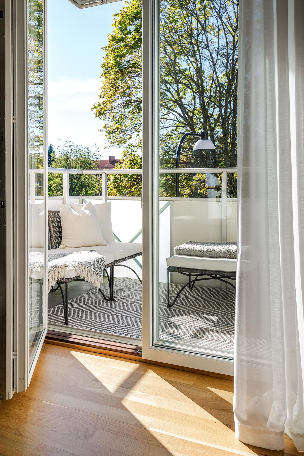 Utgång till balkong