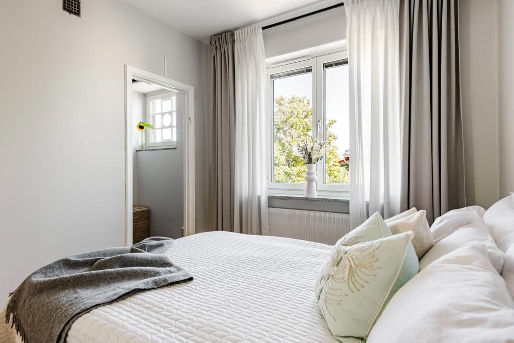 Sovrum 1 med walk in closet