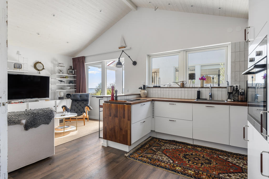 Kök och allrum. Byggnad 2