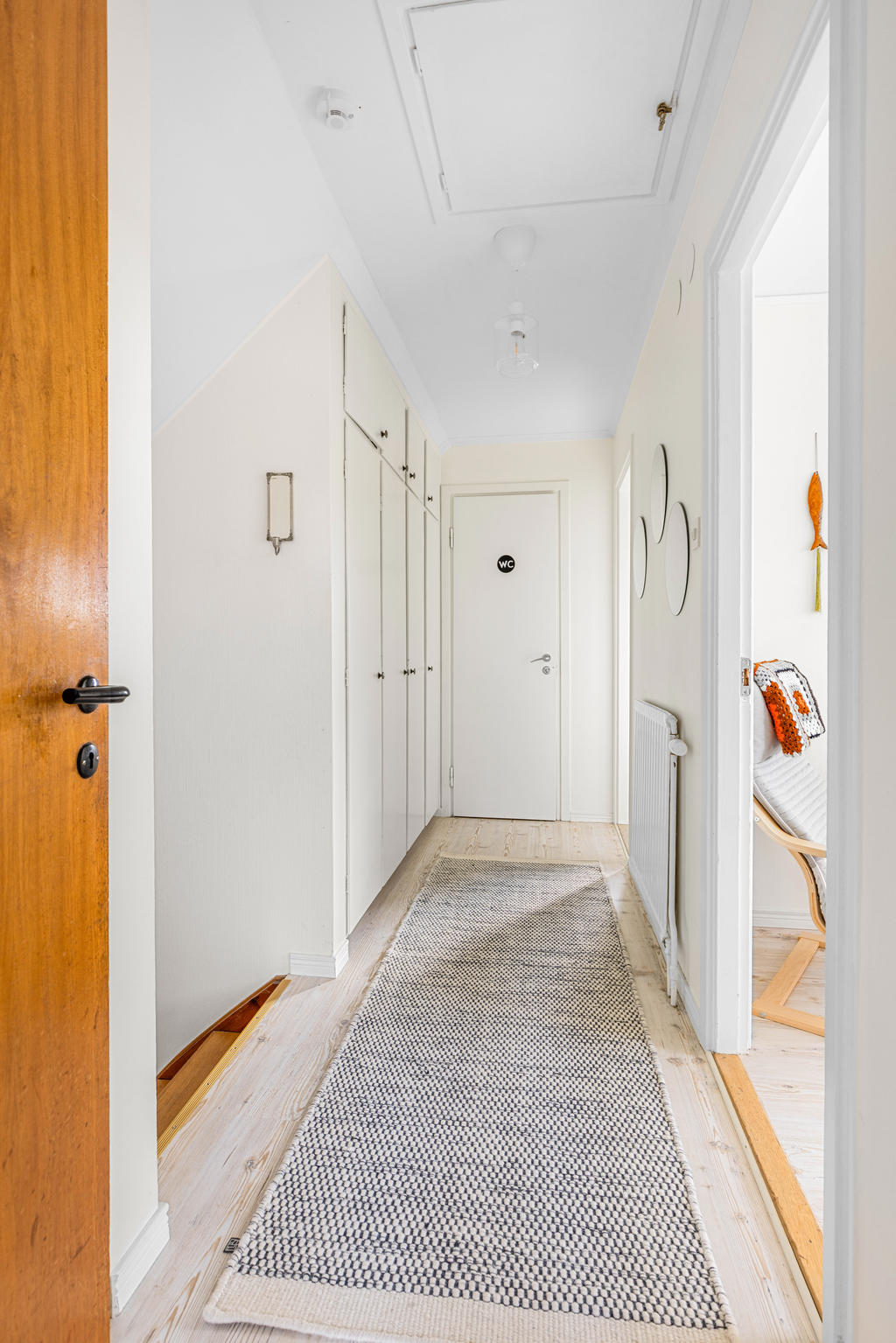 ÖV: Hall med garderober