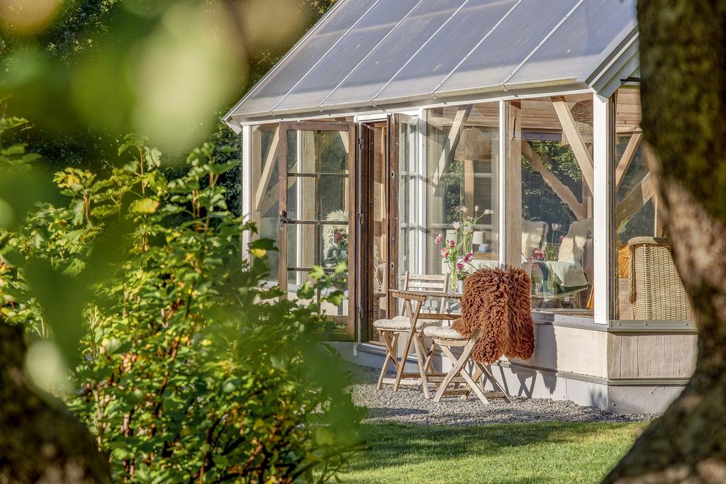 Här har ni ett nybyggt orangeri i trädgården