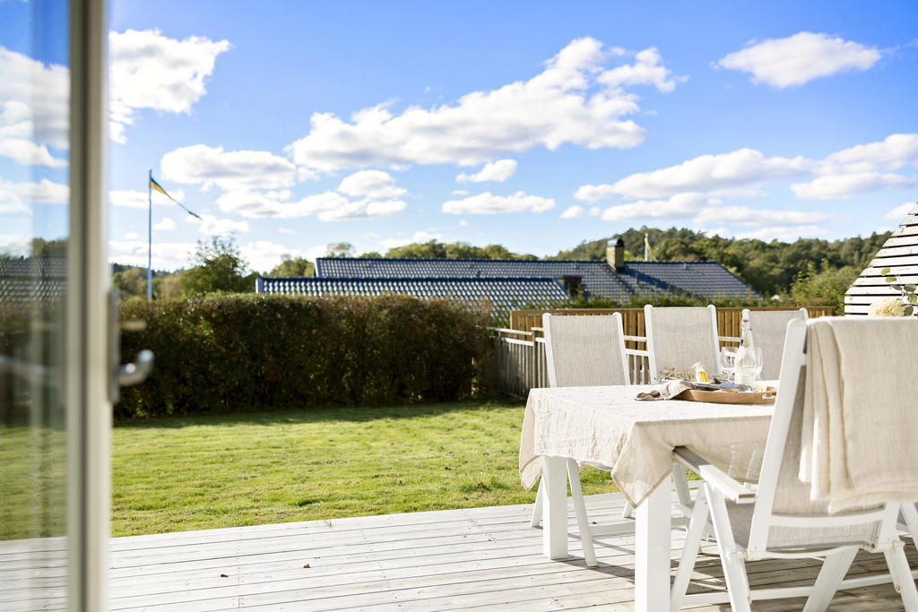 Trädgård med fria vyer, unikt för denna längan! 