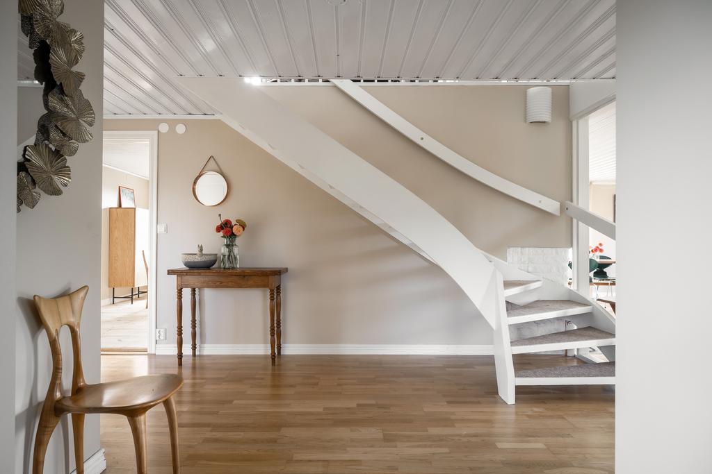 Trappa till andra våning