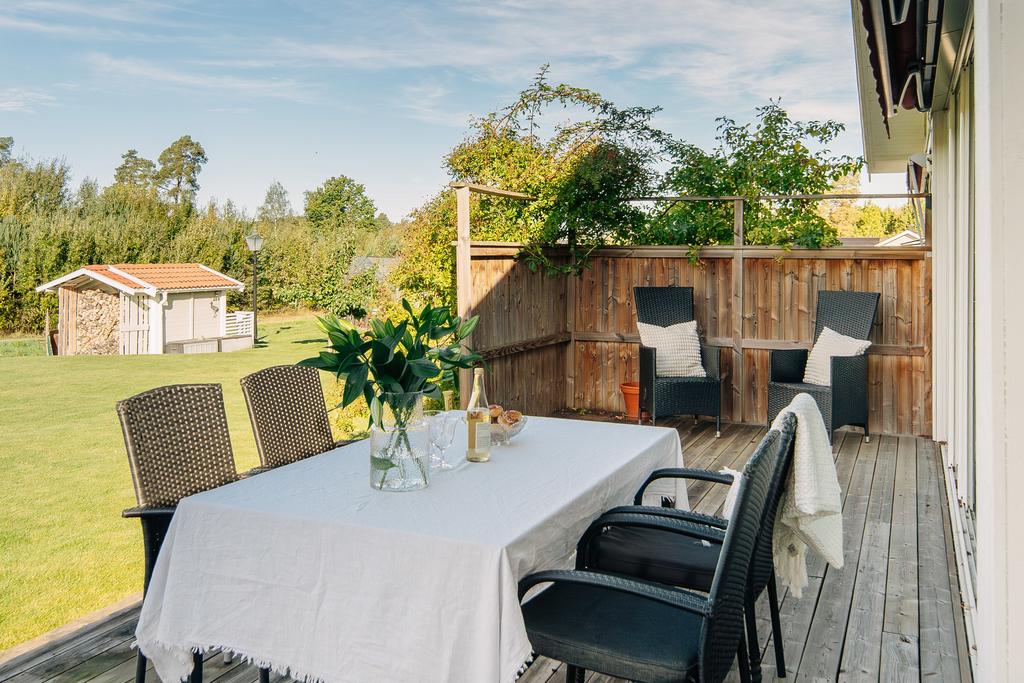 Mysig middagsplats med kvällssol