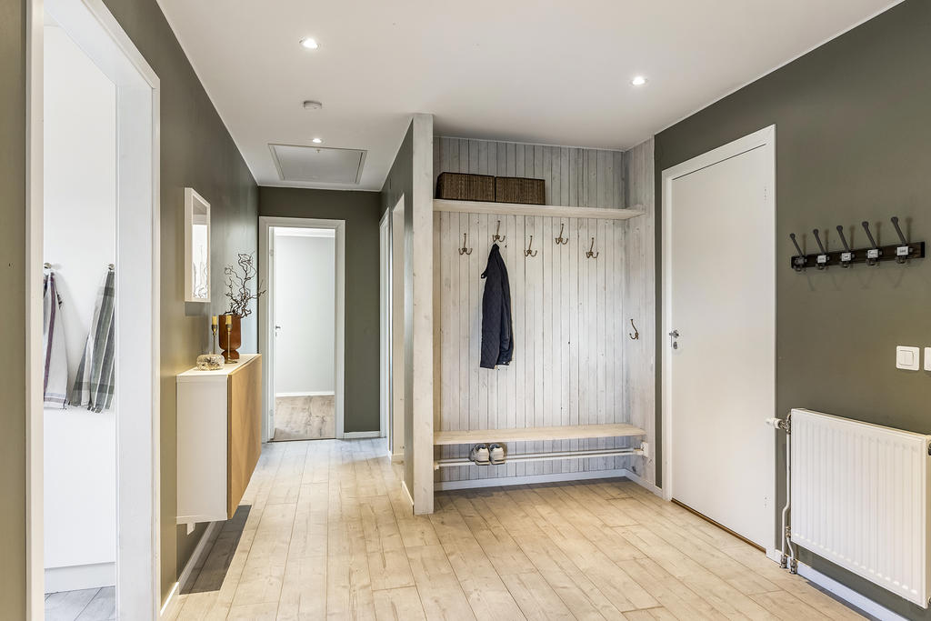 Hall med avhängning