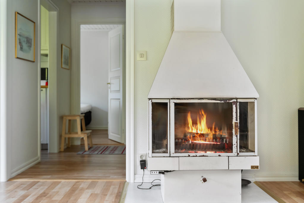 Braskamin i vardagsrummet 