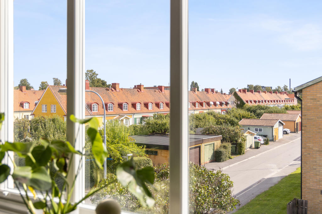 Utsikt mot de Engelska radhusen på Lindengatan!