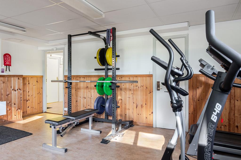Träningsrum i källaren.