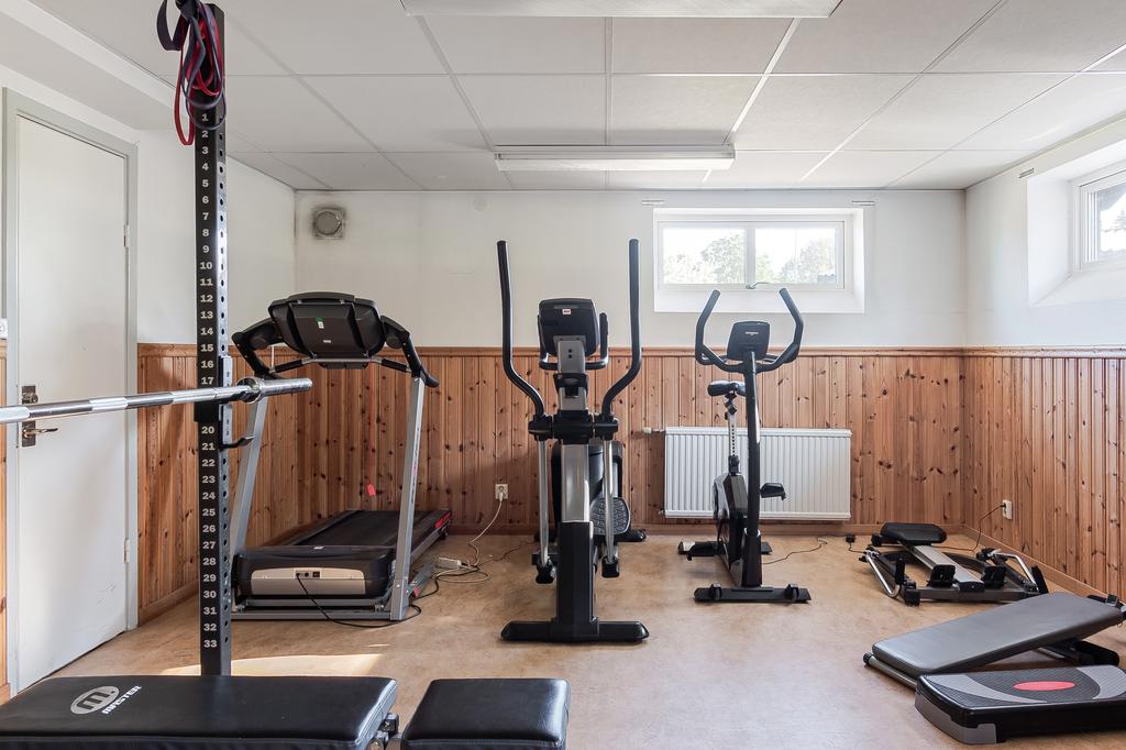 Träningsrum i källaren.