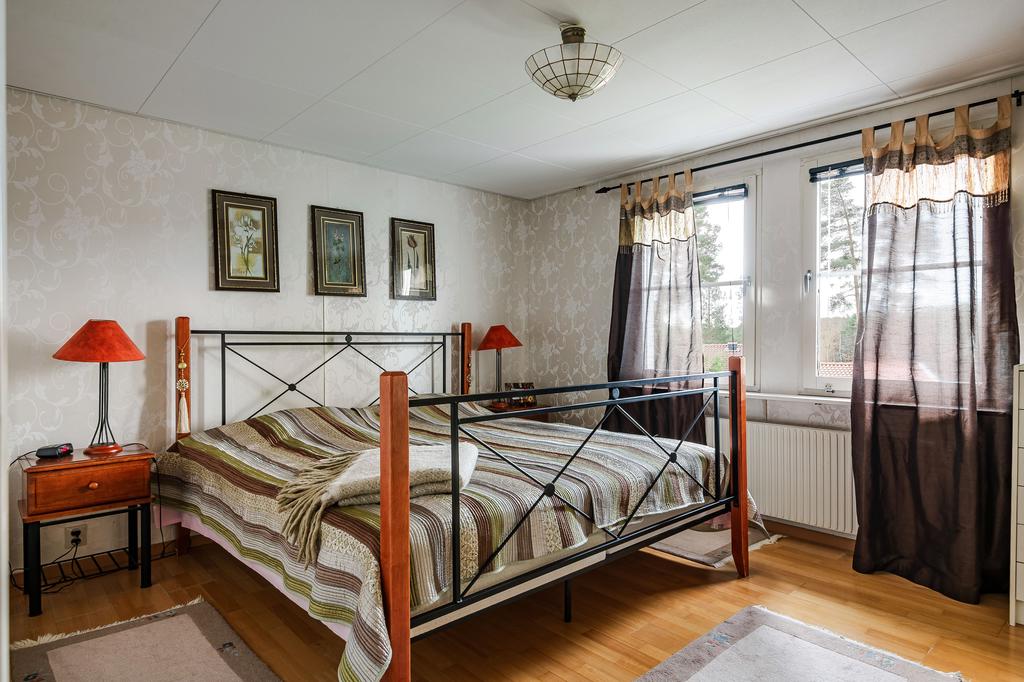 Sovrum 1 på övre plan.