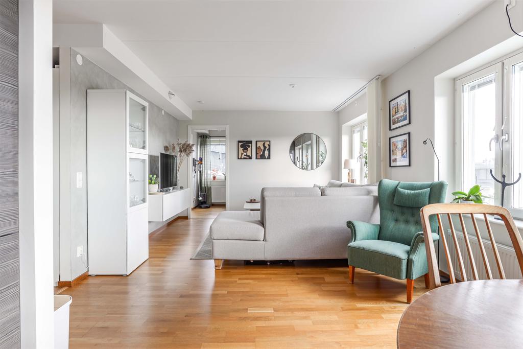 Öppen yta mot stort vardagsrum