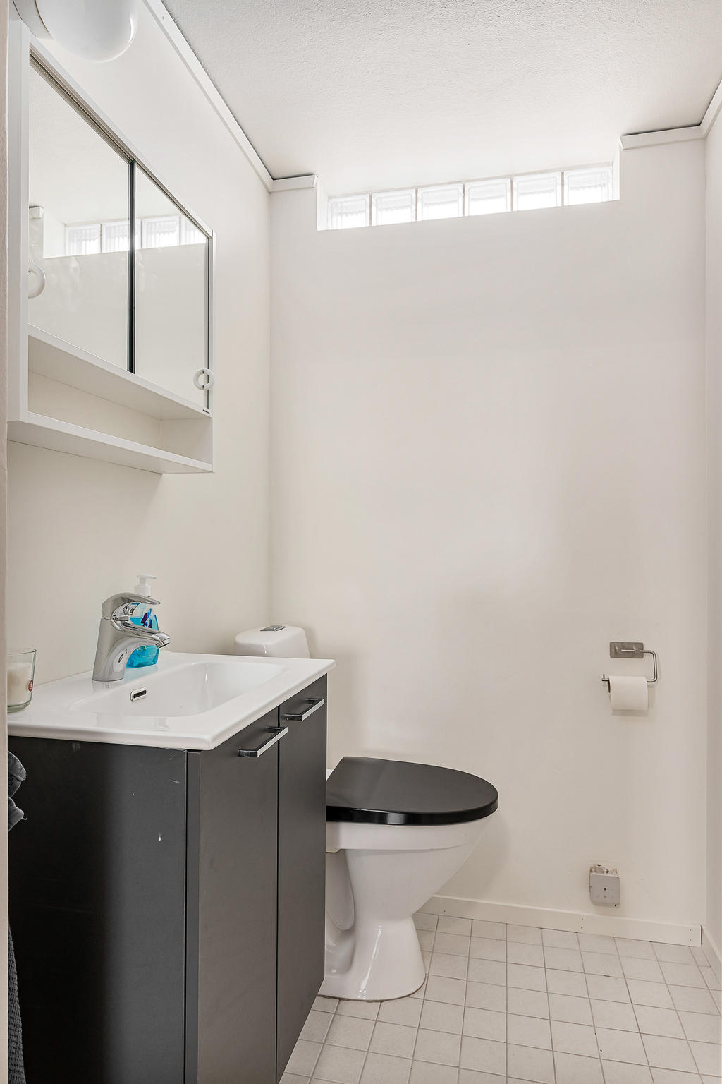 Toalett soutterrängvåning