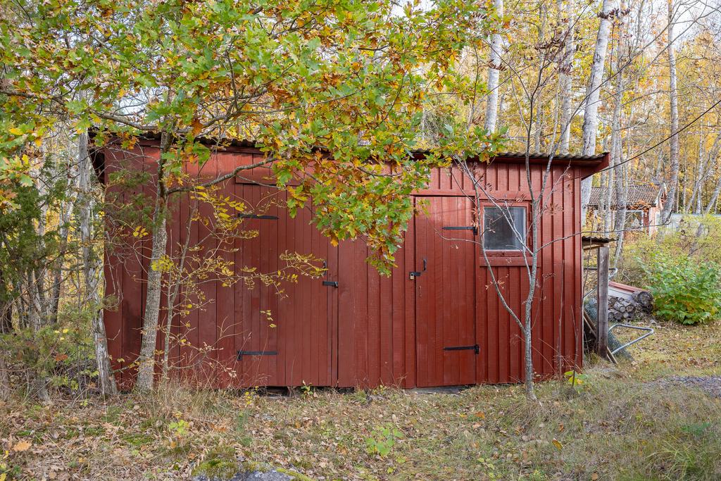 Förråd och vedbod