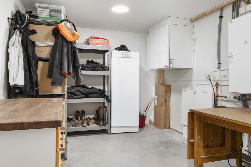 Omklädning under entresolplan